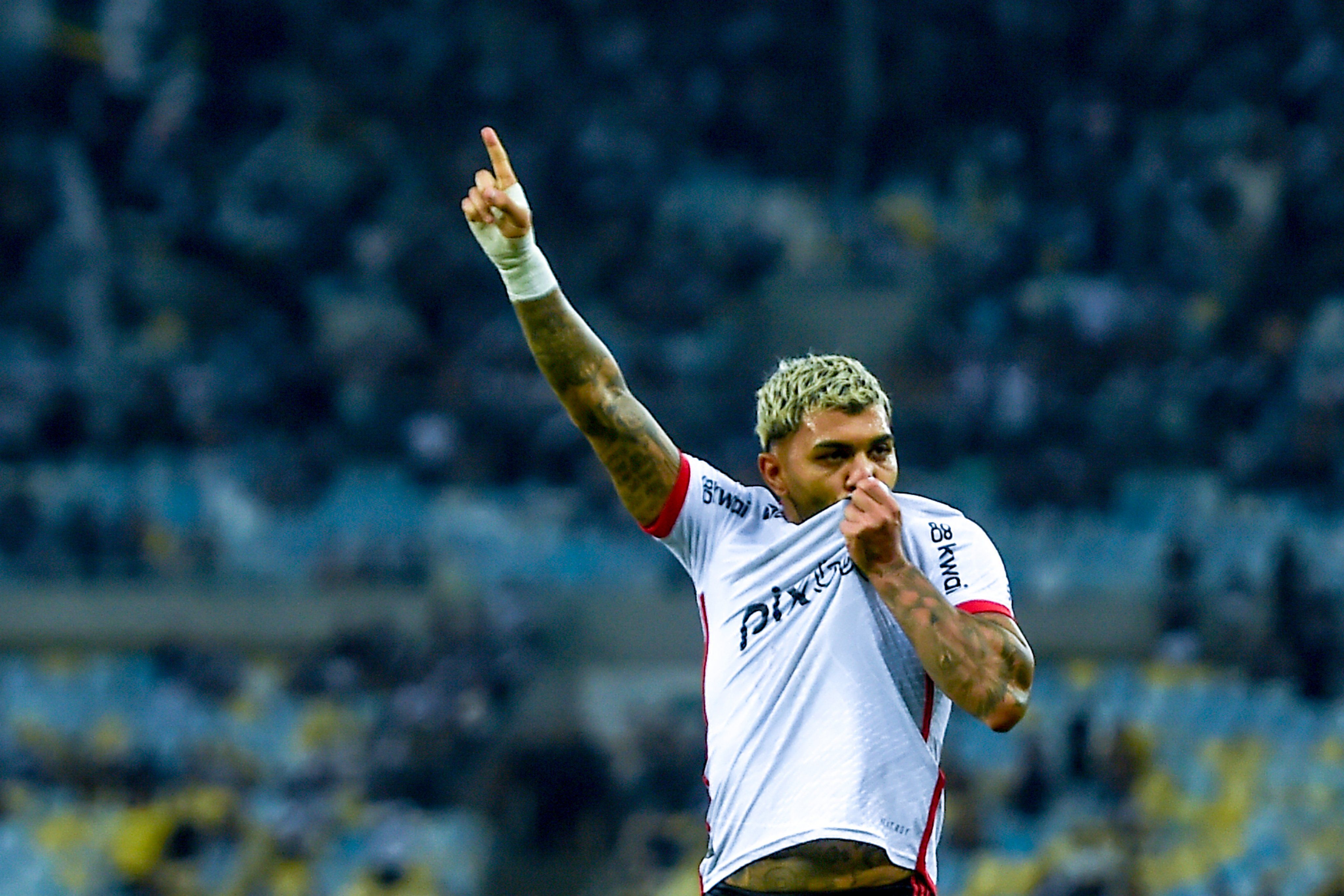 Dirigente do Flamengo responde sobre chance de Gabigol ser negociado com Cruzeiro
