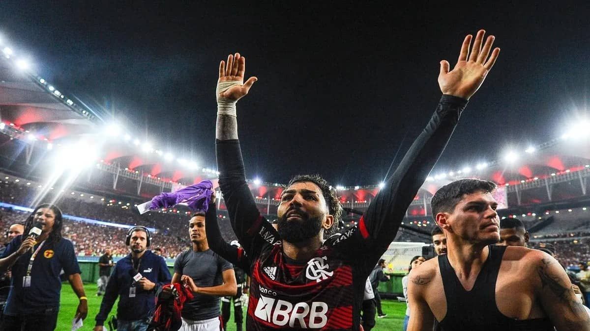 Gabigol minimiza derrota do Flamengo para o Palmeiras e pede foco no Mundial: 'se perde, é o pior do mundo'