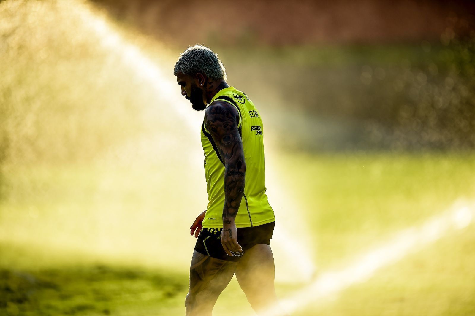 Após punição, Gabigol deixa o CT do Flamengo e não treina