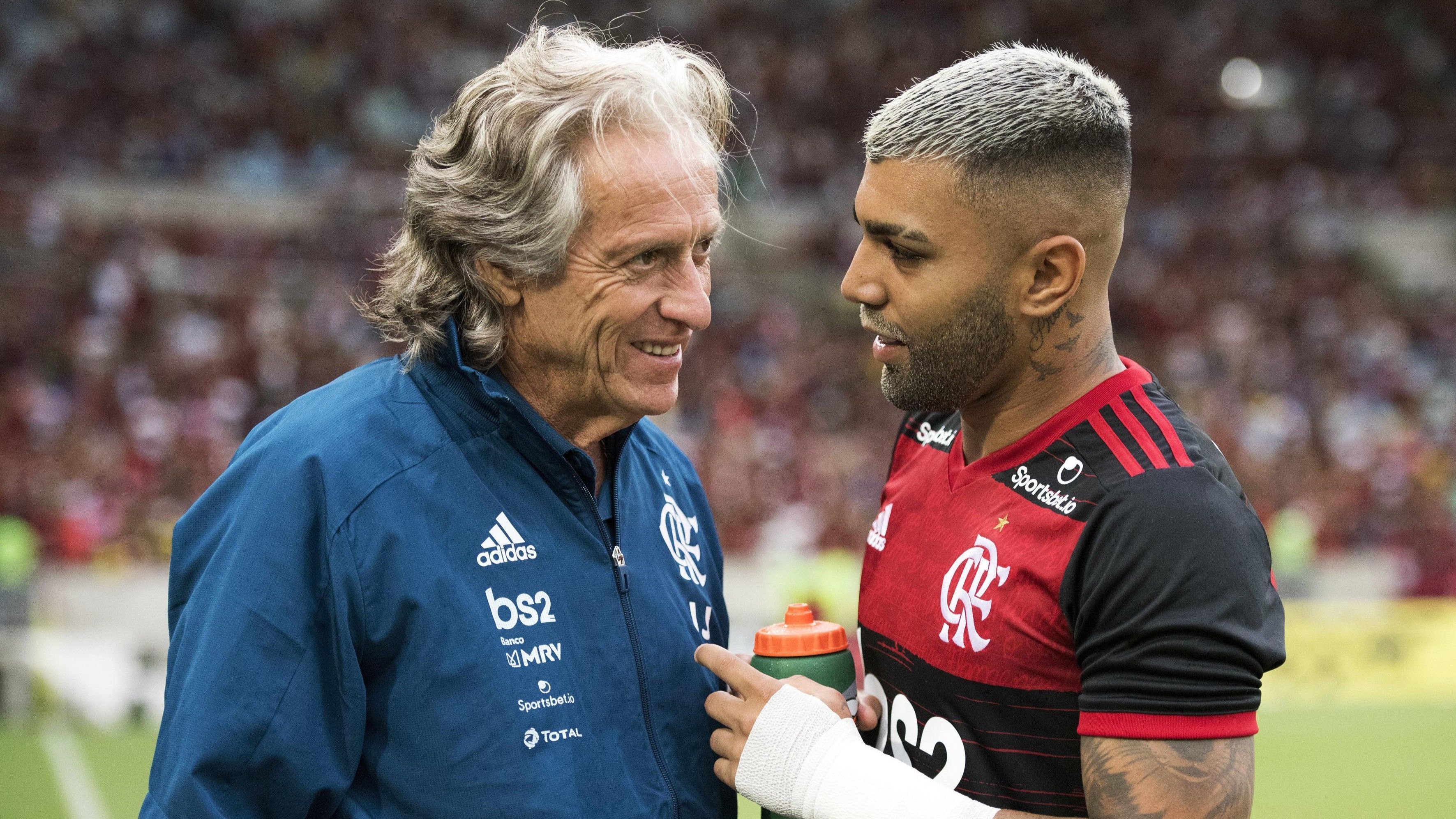 Jorge Jesus reage a Gabigol no Cruzeiro, avalia escolha do atacante e manda recado