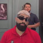 Sósia de Gabigol muda de visual para homenagear ídolo; veja vídeo