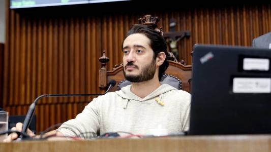 Gabriel Azevedo está no centro de embate na Câmara de BH