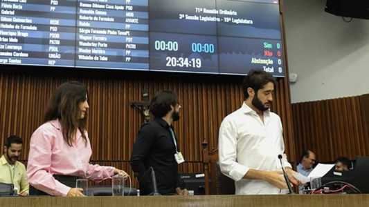 Gabriel Azevedo obteve vitória na Justiça e não poderá ser retirado do cargo