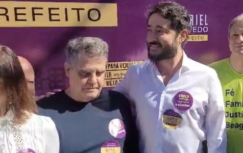 Foto mostra Paulo Brant e Gabriel Azevedo