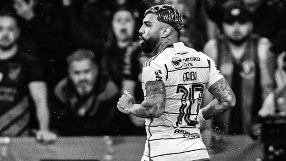 Após chuva de críticas em post, Gabigol publica indireta nas redes