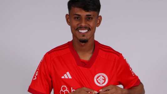Gabriel Barros Internacional