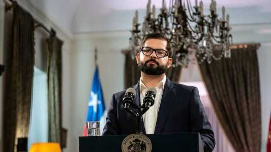 O esquerdista Gabriel Boric, presidente do Chile, falou para parentes de vítimas da ditadura