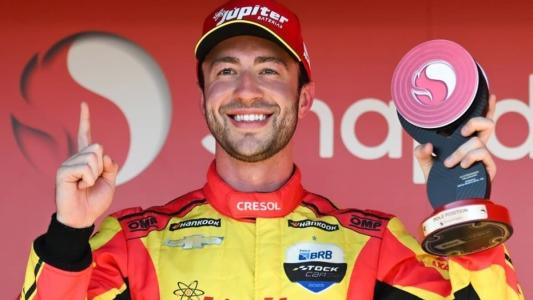 Gabriel Casagrande vai largar na frente neste domingo (17)