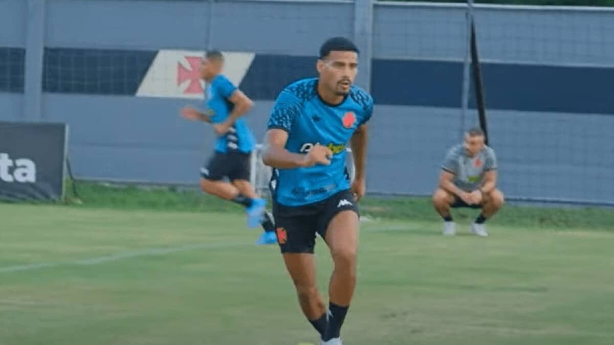 Gabriel Dias marca, e Vasco vence jogo-treino com o Sampaio Corrêa-RJ