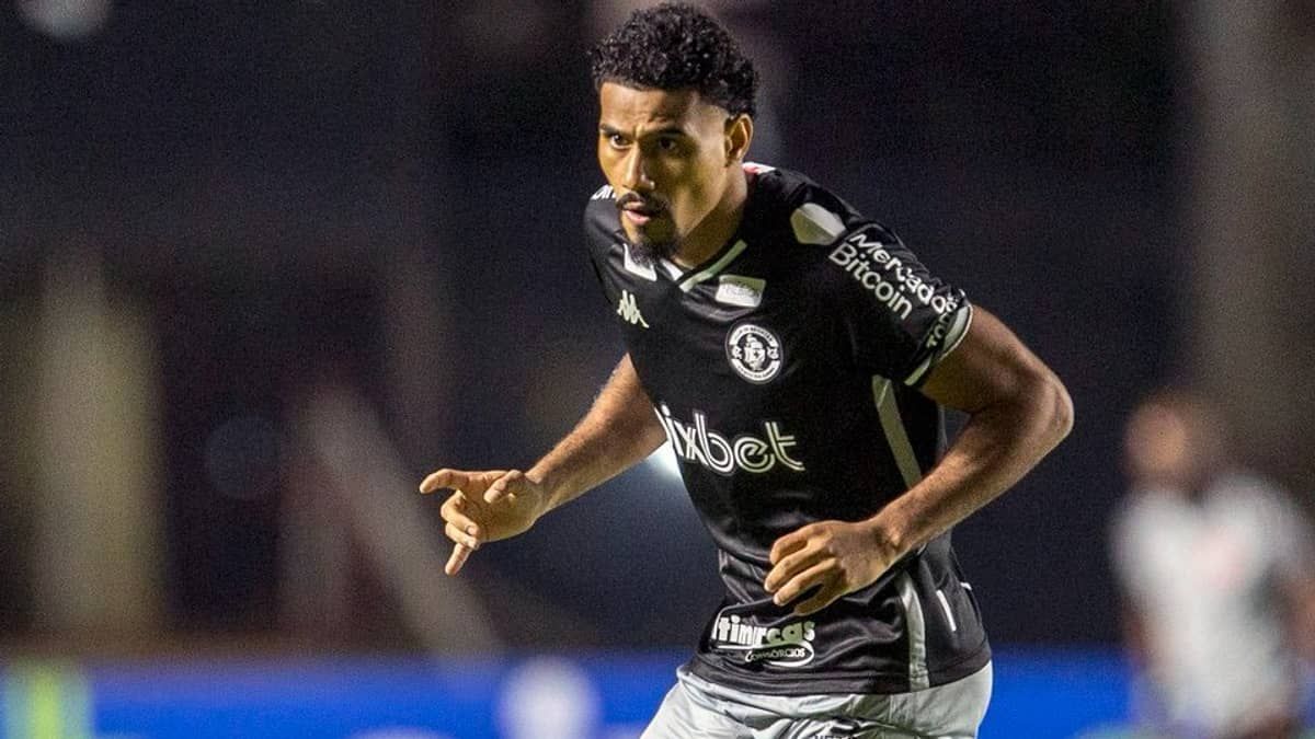 Lateral pode voltar a ser relacionado no Vasco pelo Campeonato Brasileiro