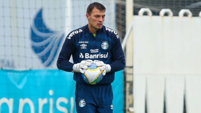 Perto do Cruzeiro, Grando entrou em campo uma vez em 2024 e é contestado no Grêmio