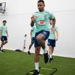 Diniz muda defesa e ataque da Seleção Brasileira para clássico com a Argentina