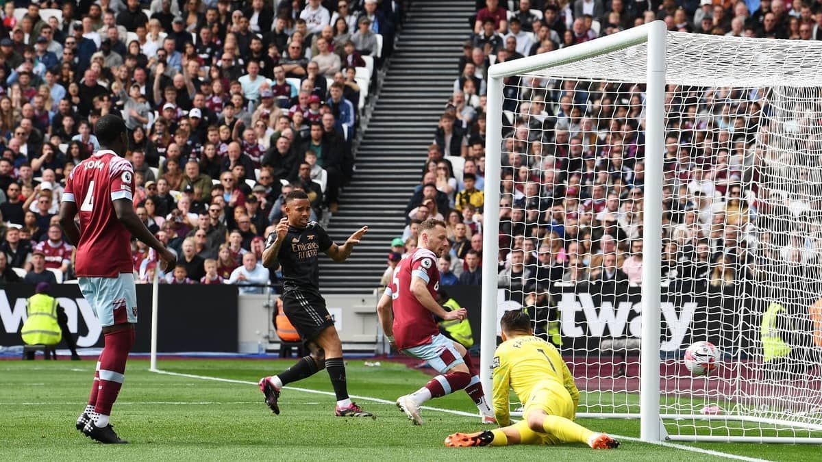 Premier League: Arsenal volta a tropeçar e tem liderança ameaçada