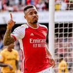 Gabriel Jesus sofre lesão no joelho e está fora do início da temporada