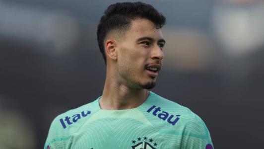 Gabriel Martinelli é um dos atacantes convocados por Diniz na Seleção