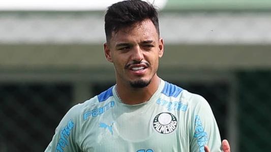 Gabriel Menino em treino pelo Palmeiros