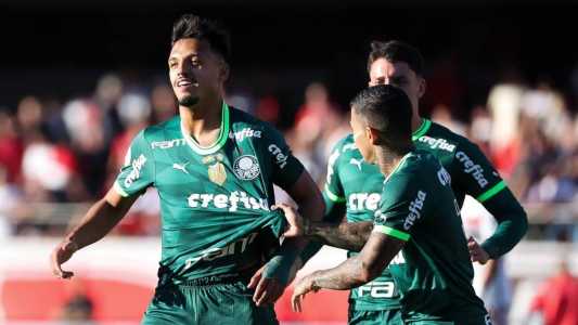 Gabriel Menino está suspenso para jogo contra o Palmeiras; quem será o substituto?