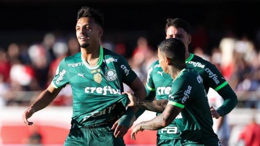 Gabriel Menino está suspenso para jogo contra o Palmeiras; quem será o substituto?