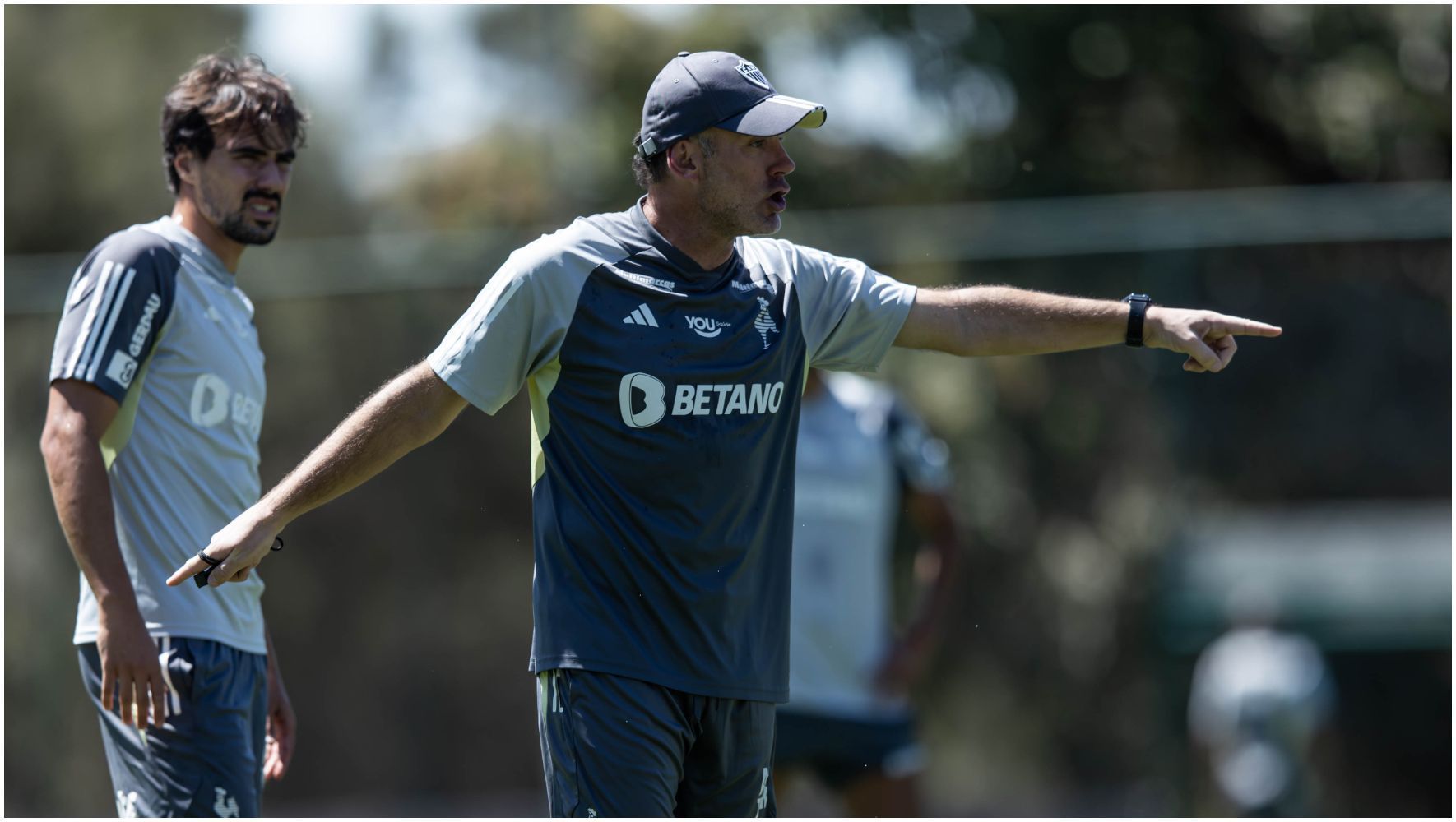 Atlético inicia preparação para enfrentar o Grêmio; veja retornos e desfalques