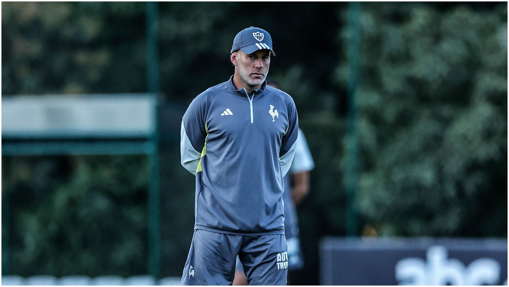 DM do Atlético esvazia, e Milito ganha opções para enfrentar o Corinthians