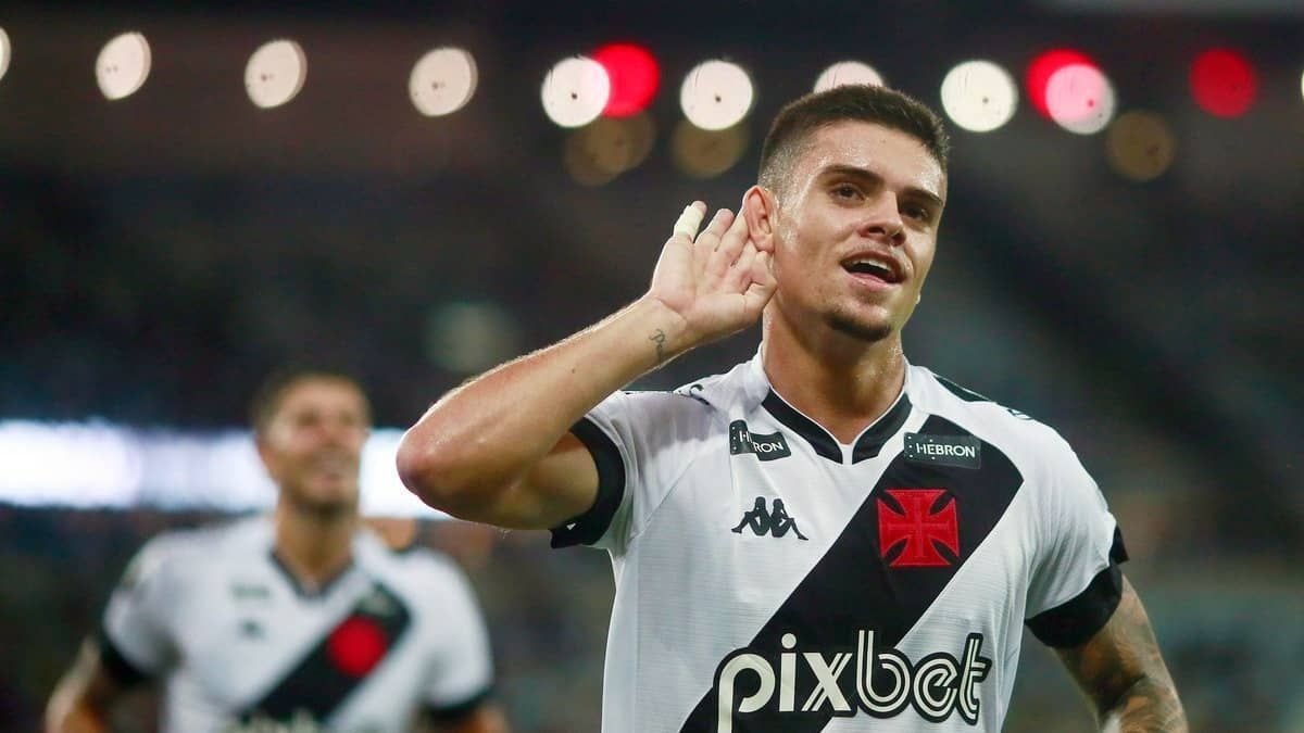 Destaque do Vasco, Gabriel Pec relembra início de trejetória