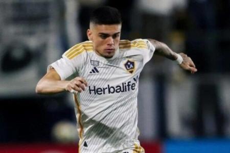 Gabriel Pec pelo Vasco