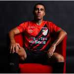 Reforço do Athletico-PR, Gabriel homenageia ídolo do clube em escolha de número