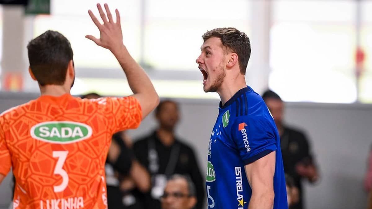 Cruzeiro renova com ponteiro da Seleção Brasileira para a próxima temporada