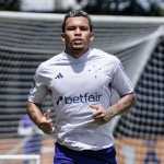 Médico do Cruzeiro detalha recuperação do atacante Gabriel Veron