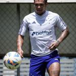 Gabriel Veron, do Cruzeiro, sofre lesão no pé direito e passará por cirurgia