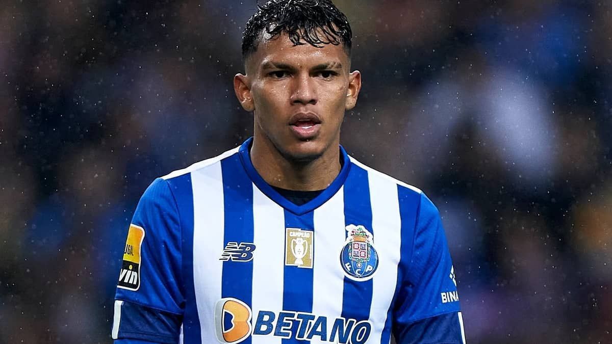 Inter negocia empréstimo do atacante Gabriel Verón com o Porto, de Portugal