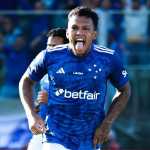 Dominante, Cruzeiro vence Bragantino, amplia boa fase e cola no G4 do Brasileiro
