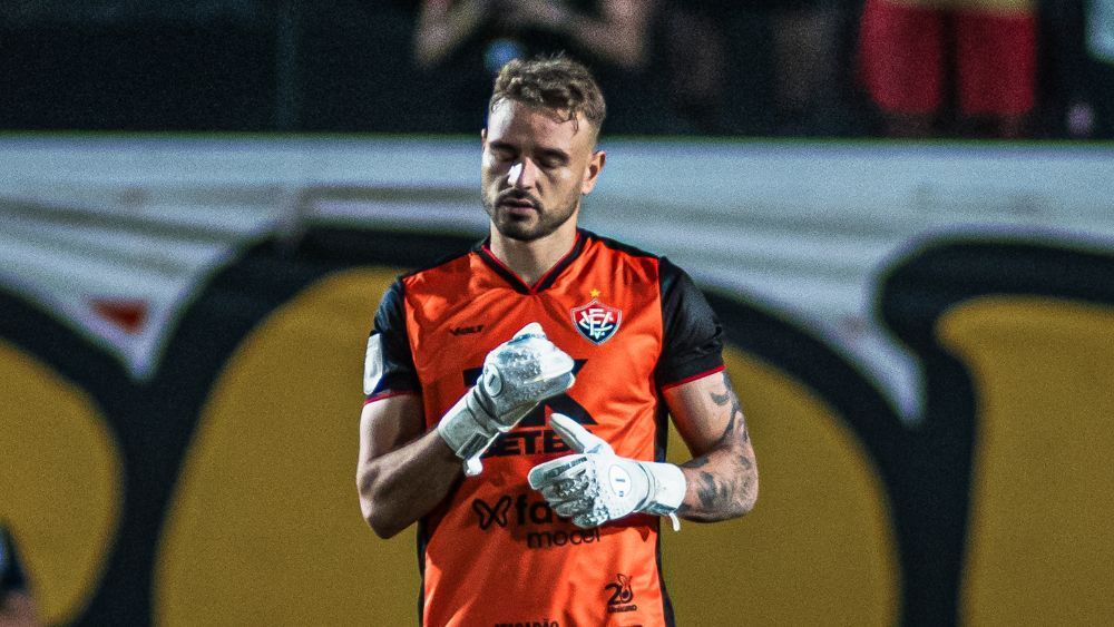 Cruzeiro avança por contratação de goleiro do Vitória; saiba detalhes