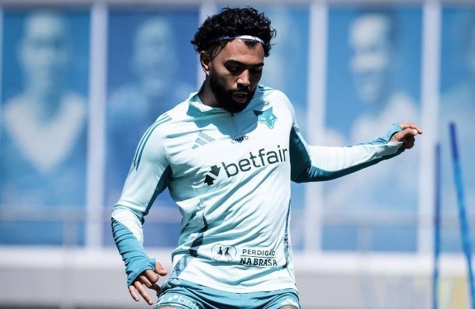 Sem descanso! Cruzeiro volta a BH, treina na Toca e pode ter reforço diante do Flamengo