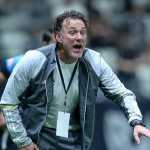 Milito valoriza vitória do Atlético e fala em aprendizado por reação do Peñarol
