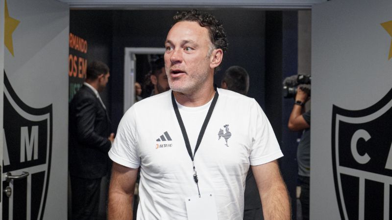 Escalação do Atlético: Milito surpreende e define time com seis novidades