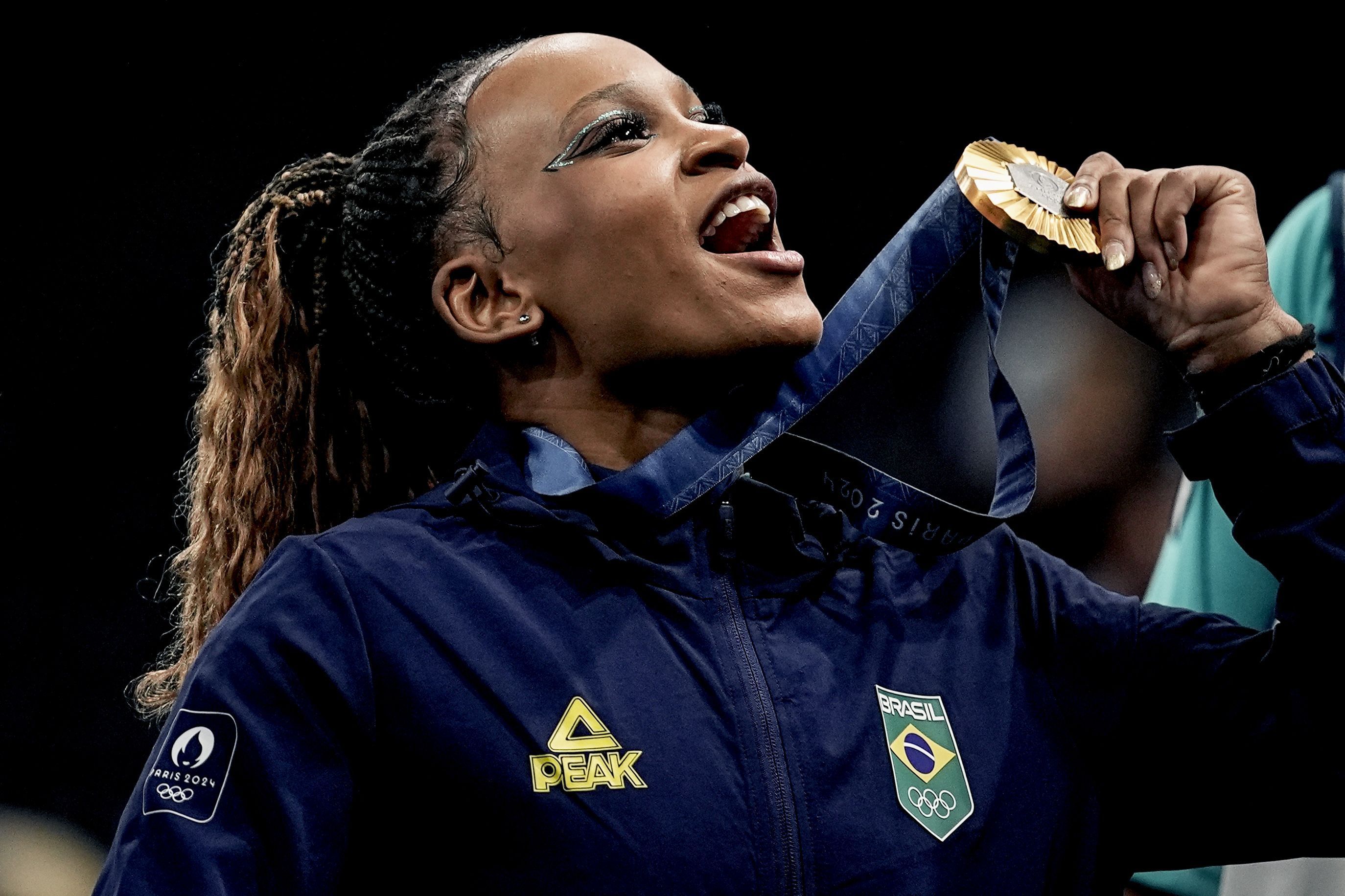 Como imprensa internacional repercutiu ouro de Rebeca Andrade em Paris 2024