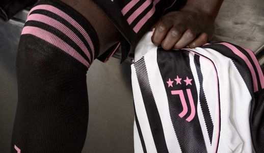 Novo uniforme principal da Juventus, da Itália