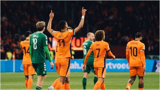 Gakpo comemora gol da Seleção Holandesa