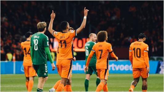 Gakpo comemora gol da Seleção Holandesa