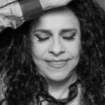 Amiga de Gal Costa pede exumação do corpo da cantora após revelação de abusos 
