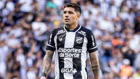Galeano em campo pelo Ceará
