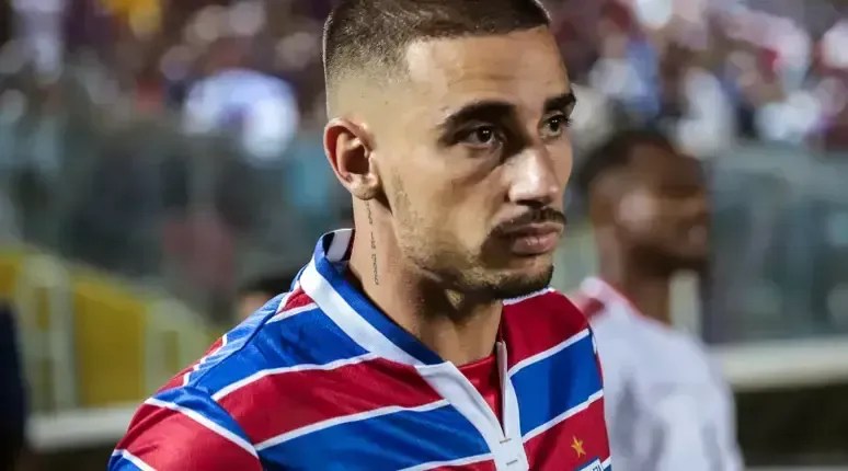 Thiago Galhardo treina no Athletic enquanto se recupera de atentado ao Fortaleza