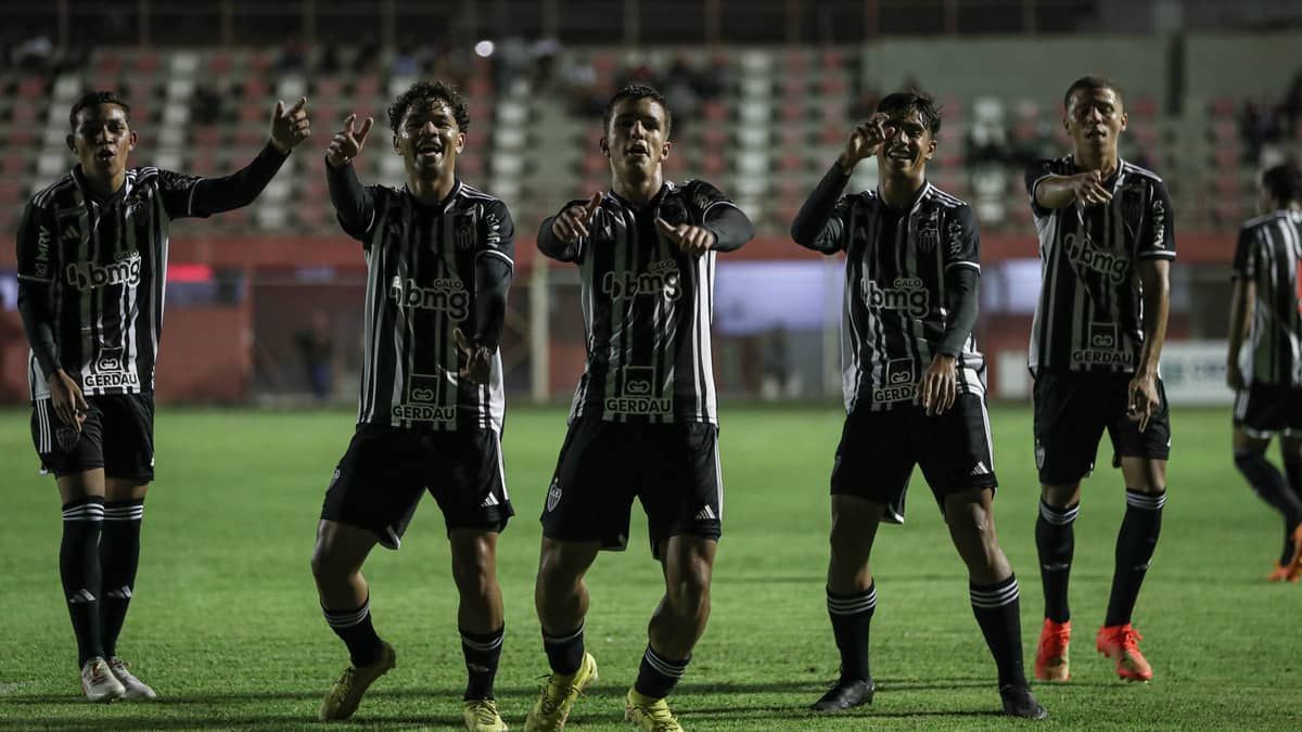 Atlético goleia o Cruzeiro e vai às quartas da Copa do Brasil Sub-17