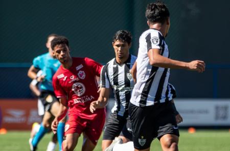 Atlético foi derrotado por 3 a 1 pelo Ibrachina-SP e deixou a Copa São Paulo