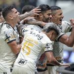 Atlético faz três gols pela primeira vez sob comando de Felipão