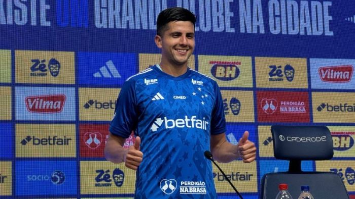 Mateo Gamarra durante apresentação como jogador do Cruzeiro para 2025