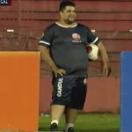 Gandula dá caneta em goleiro no Campeonato Pernambucano; veja o vídeo