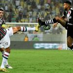 Fábio erra, Fluminense pressiona e empata com o Vasco no Maracanã