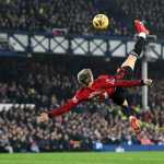 Garnacho faz gol antológico, e Manchester United vence Everton pela Premier League